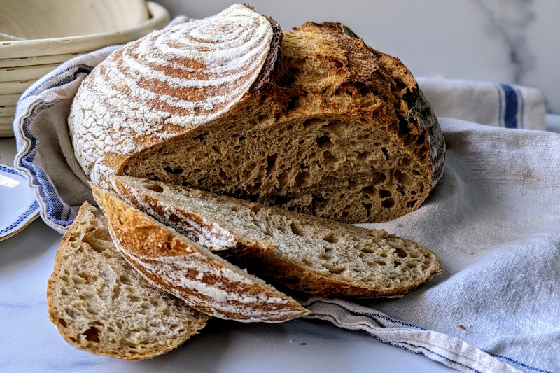 چرا نان سبوس دار برای سلامتی شما مفید است؟ | بررسی علمی و جامع